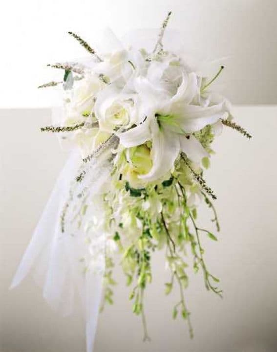 Le bouquet de lis et de roses