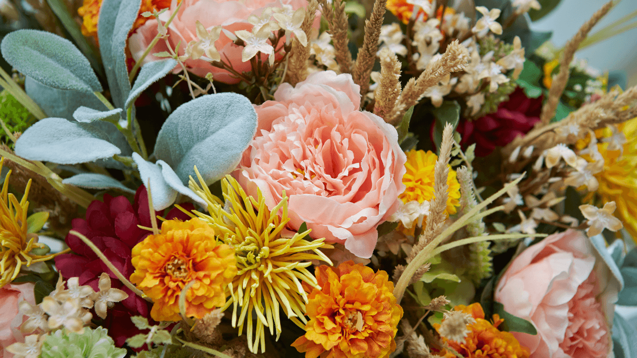 Connaissant les fleurs du mois de naissance et leur signification, vous serez surpris. Ce guide explorera les significations symboliques derrière la fleur de naissance de chaque mois et expliquera pourquoi ces fleurs ont été si étroitement associées aux anniversaires pendant des siècles.